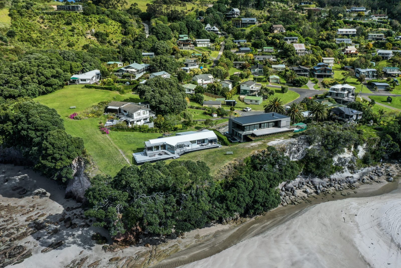 Hahei House Bossley Architects